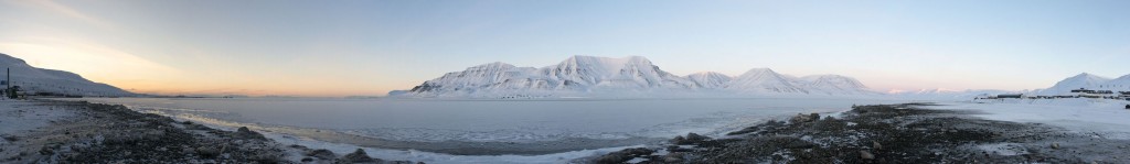 Longyearbyen-pano-smallSM