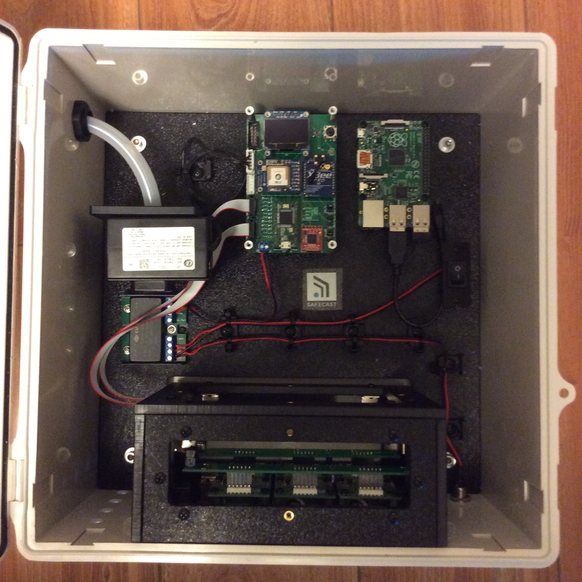 Air Prototype 001 (Static, 6 gases and particulate, includes Raspberry Pi for remote SSH)